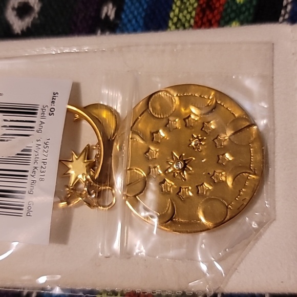 Spell Angeles Mystic Key Ring - Picture 2 of 4